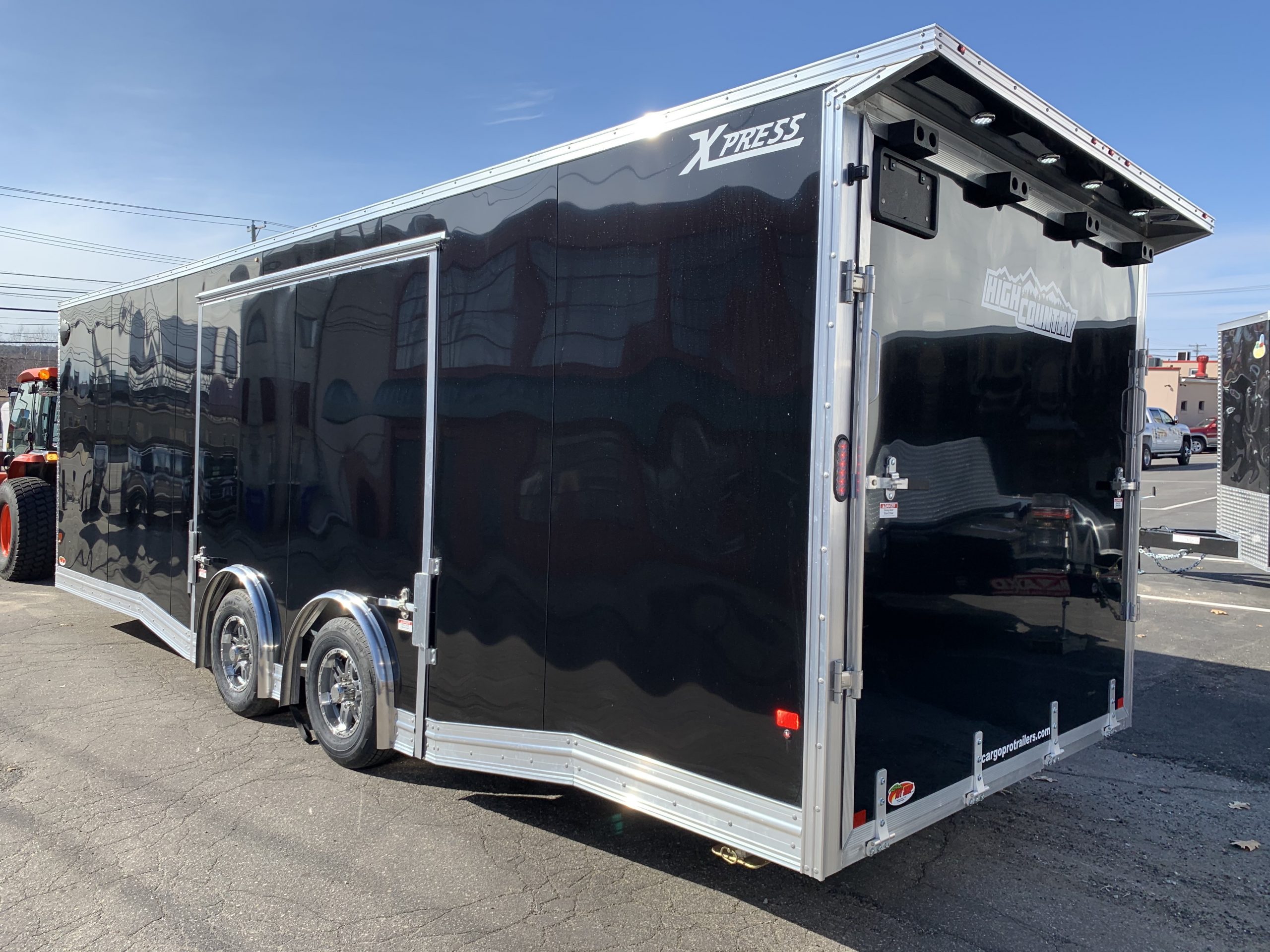 Enclosed Car Hauler Trailer 85x24′ Tapered V Nose Black Ramp High