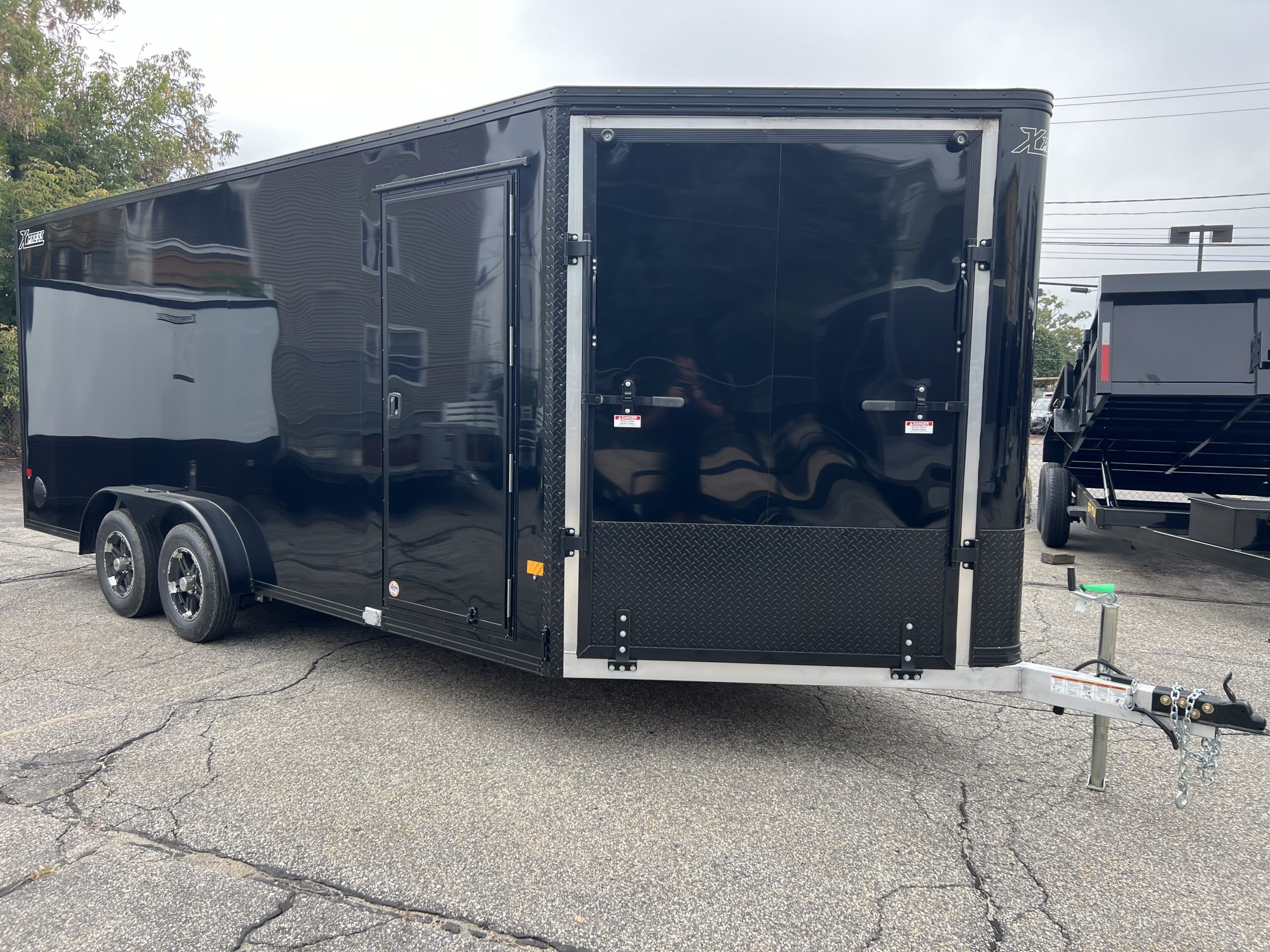 Enclosed SNOWMOBILE Trailer 7.5'x18' Black Out RAMP High County Trailers