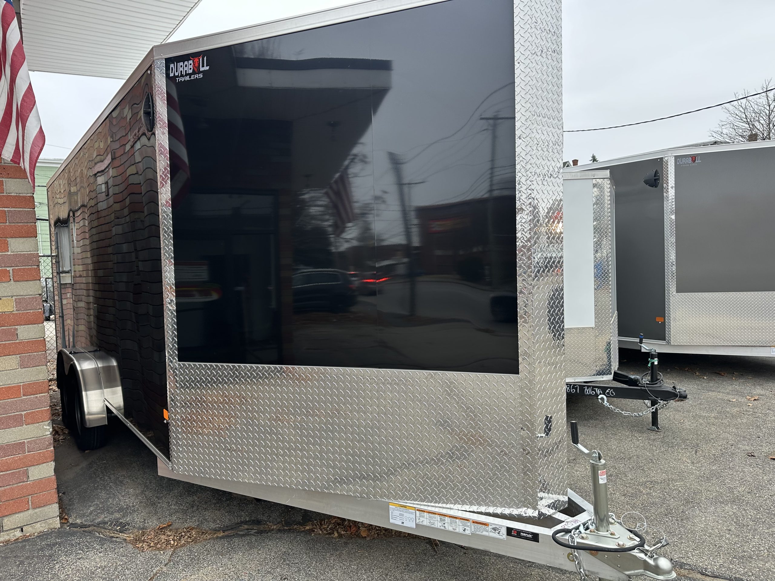 7.5'x18'+5'V Black RAMP DuraBull Aluminum 7' Interior