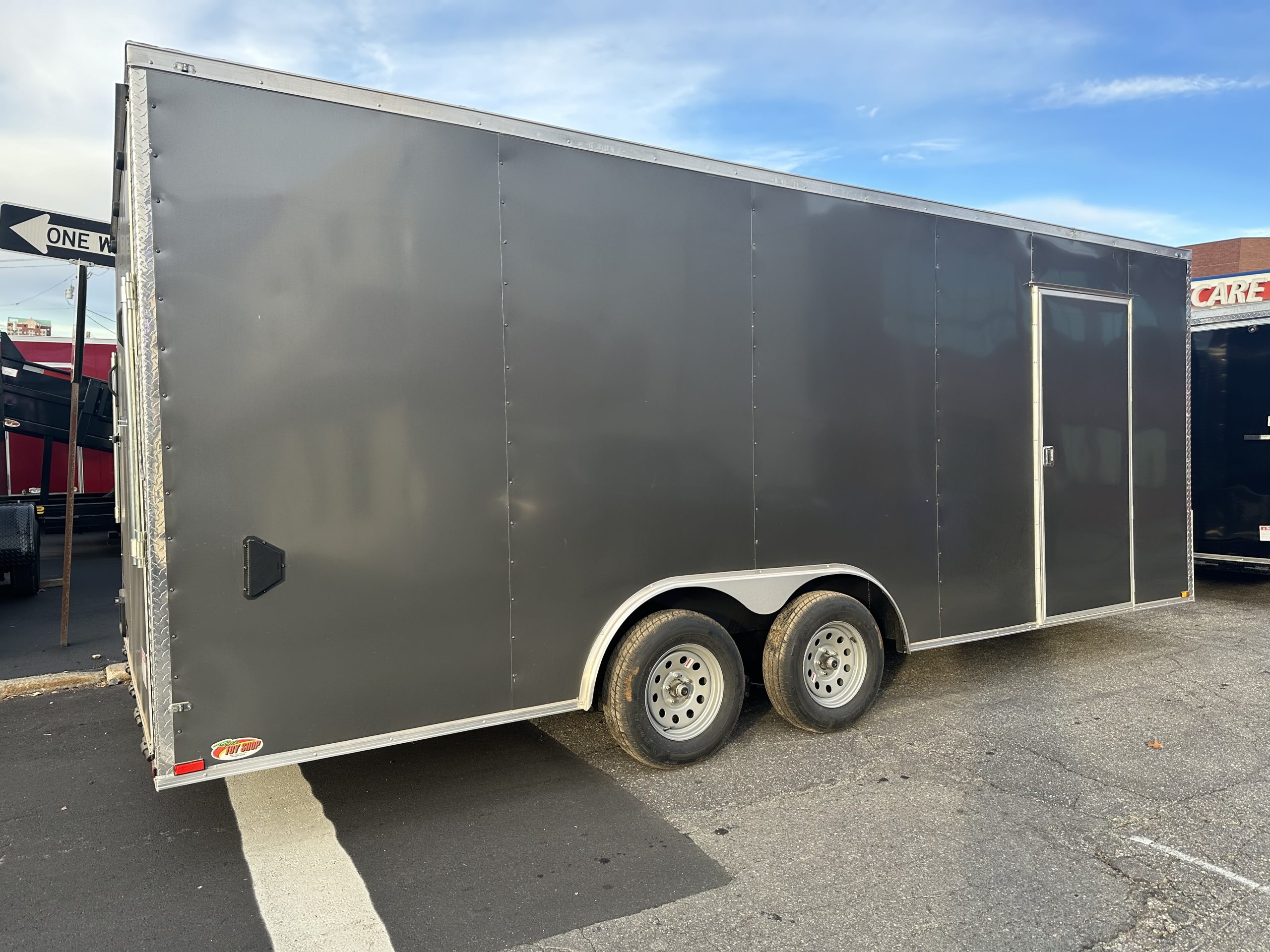 Best Enclosed Car Trailer 8.5'x20' 7k Ramp Door Charcoal 7' Interior Height